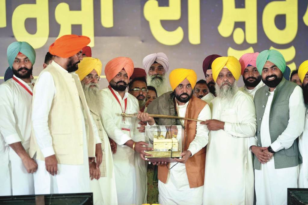 AAP government committed to changing the face of border areas that have been neglected for a long time by providing roads jobs and civic services Bhagwant Mann